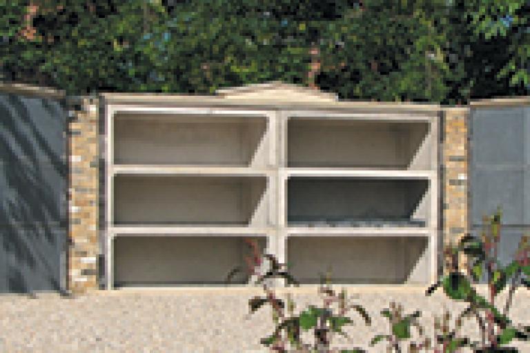 side charging mausolea