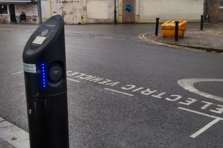 Electric vehicle charge point on street