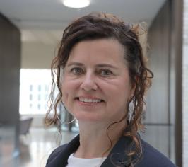 Cllr Claire Holland