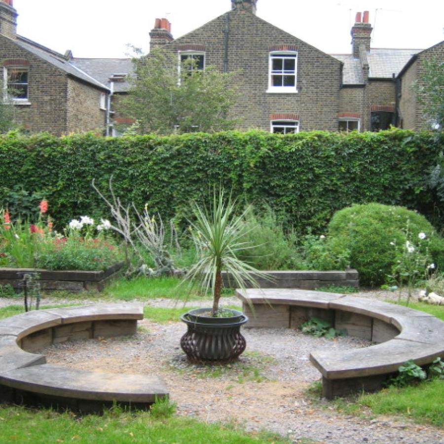 Quiet sitting area in Eden Nature Park