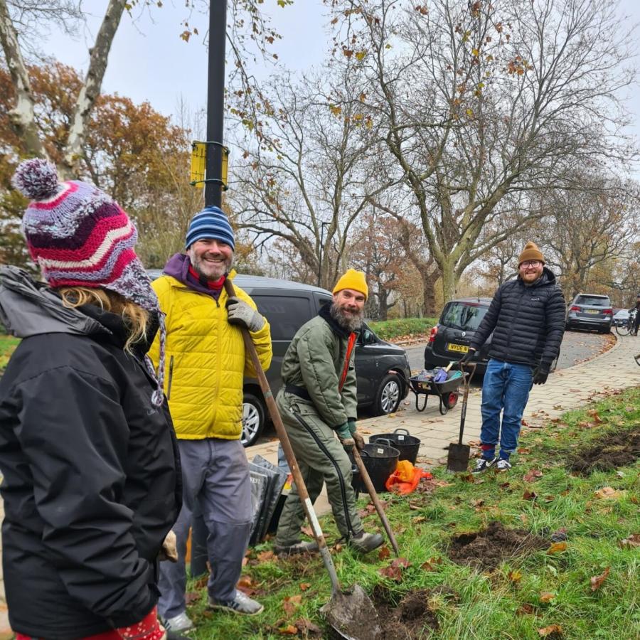 Local volunteers working on a new Bee Roads verge on Finch Avenue in West Norwood, next to Norwood Park