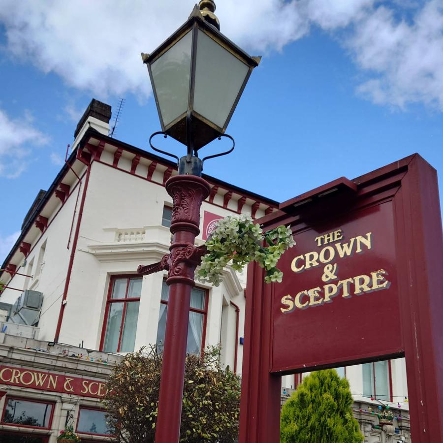 The Crown & Sceptre Pub